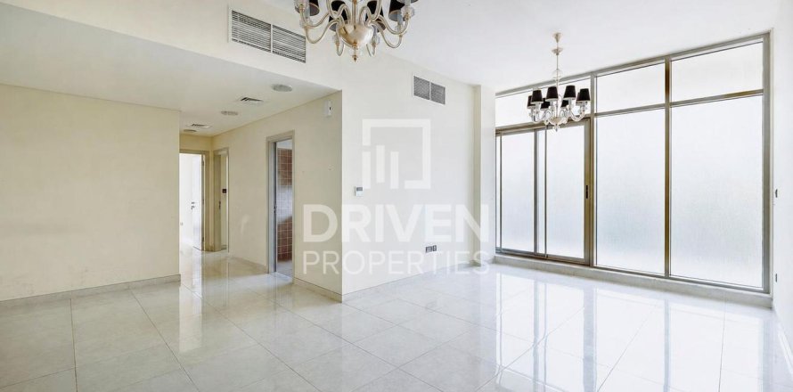 Appartement de 2 chambres à Meydan, UAE No. 218236