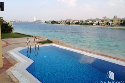 Villa de 4 dormitorios en Garden Homes, UAE No. 14808