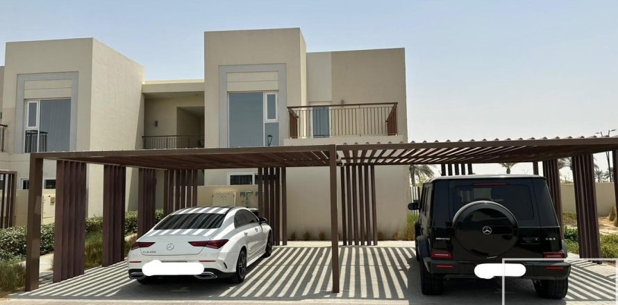 Appartement de 2 chambres à EMAAR South, UAE No. 211042