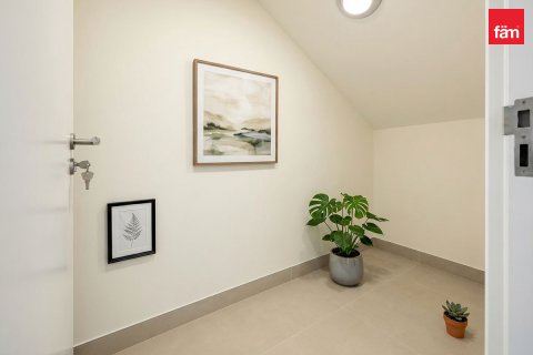 Apartment de 3 dormitorios en Town Square, UAE No. 223877 8