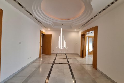 Villa de 7 dormitorios en Abu Dhabi, UAE No. 29189 3