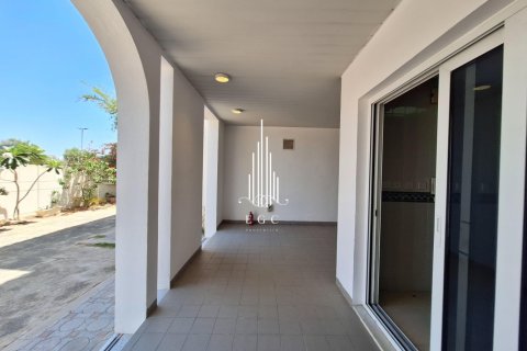 Villa de 7 dormitorios en Abu Dhabi, UAE No. 29189 16