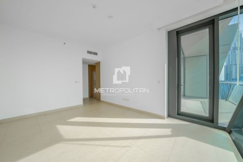 Квартира с 3 спальнями в Burj Vista, ОАЭ №33587 5