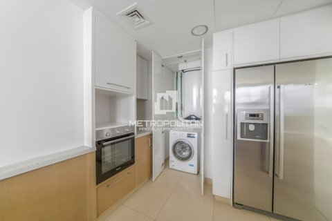 Квартира с 3 спальнями в Burj Vista, ОАЭ №33587 21