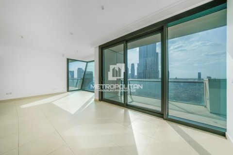 Квартира с 3 спальнями в Burj Vista, ОАЭ №33587 6