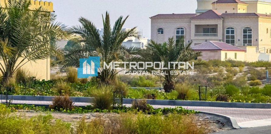 Villa de 7 chambres à Al Shamkha, UAE No. 136159