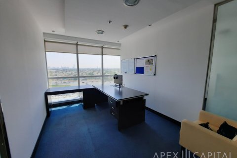 233.9m² Office in Lake Allure, UAE No. 5970 5