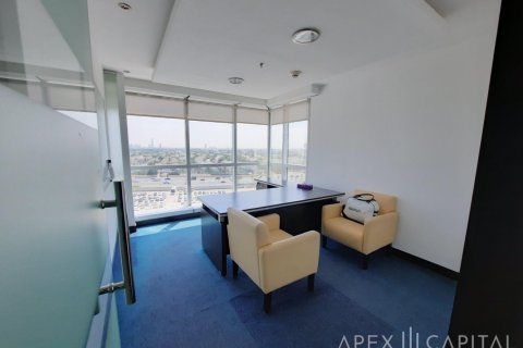 233.9m² Office in Lake Allure, UAE No. 5970 3
