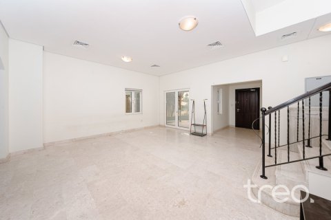 5 bedrooms Villa in The Villa, UAE No. 220785 16