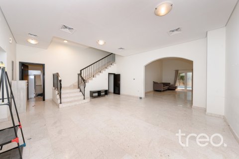 5 bedrooms Villa in The Villa, UAE No. 220785 15