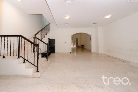 5 bedrooms Villa in The Villa, UAE No. 220785 17