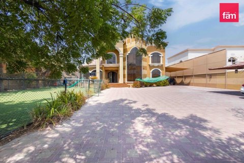 5 bedrooms Villa in Dubai, UAE No. 203169 14
