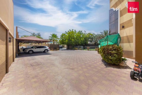 5 bedrooms Villa in Dubai, UAE No. 203169 16