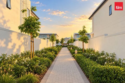 5 bedrooms Villa in Dubai, UAE No. 213352 13
