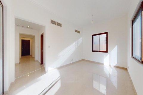 5 bedrooms Villa in Dubai, UAE No. 217093 17