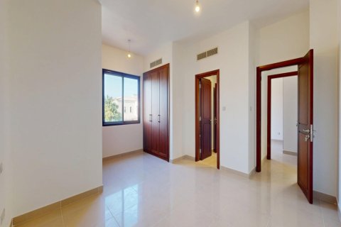 5 bedrooms Villa in Dubai, UAE No. 217093 21