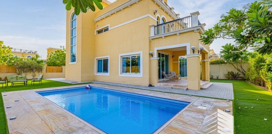 Вилла с 4 спальнями в Legacy Nova Villas, ОАЭ №10621