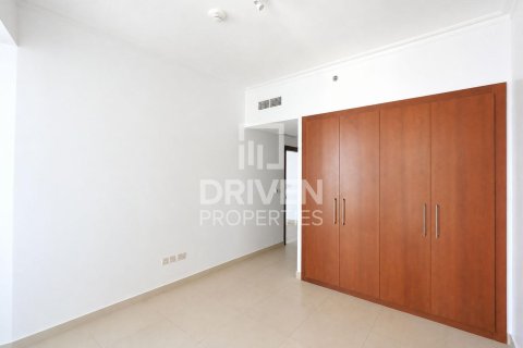 Квартира с 2 спальнями в Burj Vista, ОАЭ №218633 8