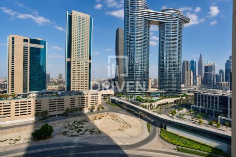 Квартира с 2 спальнями в Burj Vista, ОАЭ №218633 13