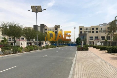 Здание 2508.4м² в Al Warsan, ОАЭ №4678 3