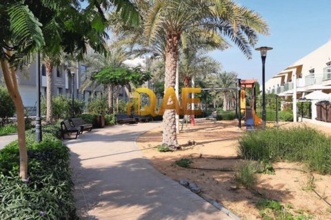 Здание 2508.4м² в Al Warsan, ОАЭ №4678 4