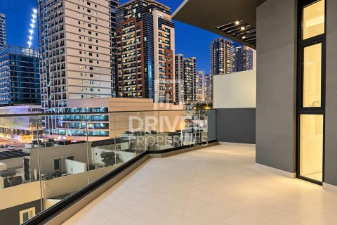 Apartment de 2 dormitorios en Jumeirah Village Circle, UAE No. 226229 23