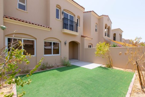 3 bedrooms Villa in Bella Casa, UAE No. 167544 3
