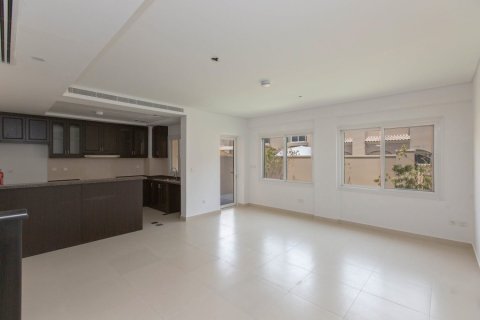 3 bedrooms Villa in Bella Casa, UAE No. 167544 25