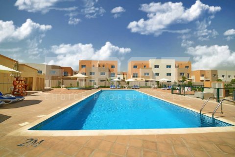 Villa de 2 chambres à Abu Dhabi, UAE No. 172854 17