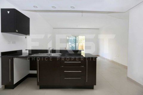 Villa de 2 chambres à Abu Dhabi, UAE No. 172854 7