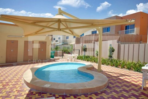 Villa de 2 chambres à Abu Dhabi, UAE No. 172854 15