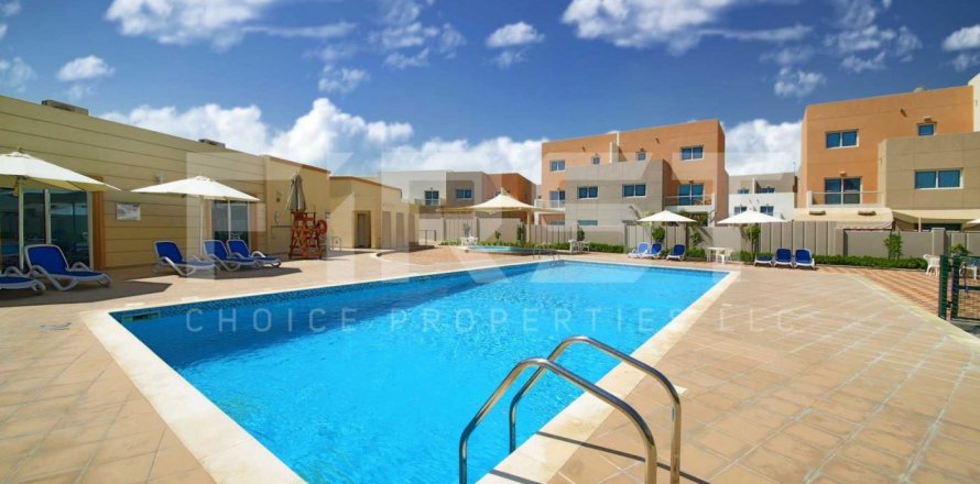 Villa de 2 chambres à Abu Dhabi, UAE No. 172854