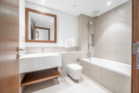 Appartement de 1 chambre à EMAAR Beachfront, UAE No. 129955 17