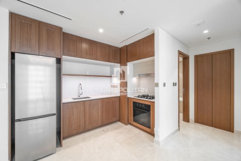 Appartement de 1 chambre à EMAAR Beachfront, UAE No. 129955 4