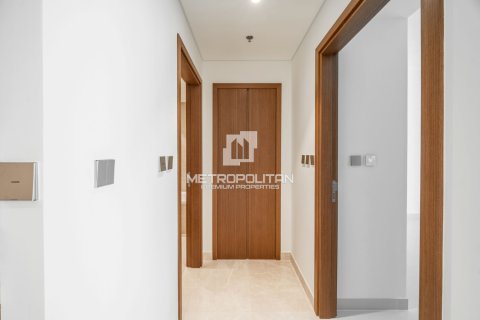 Appartement de 1 chambre à EMAAR Beachfront, UAE No. 129955 6