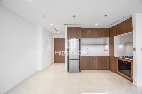 Appartement de 1 chambre à EMAAR Beachfront, UAE No. 129955 5