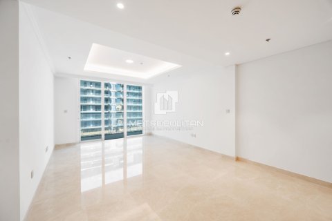 Appartement de 1 chambre à EMAAR Beachfront, UAE No. 129955 15