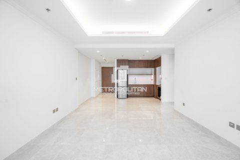 Appartement de 1 chambre à EMAAR Beachfront, UAE No. 129955 8