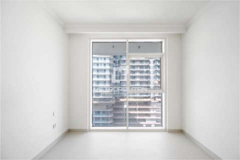Appartement de 1 chambre à EMAAR Beachfront, UAE No. 129955 13