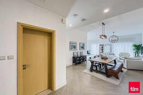 3 bedrooms Villa in Dubai, UAE No. 203122 15