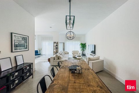 3 bedrooms Villa in Dubai, UAE No. 203122 16
