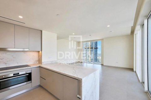 Apartment de 4 dormitorios en EMAAR Beachfront, UAE No. 199951 25