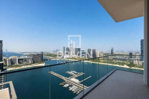 Apartment de 4 dormitorios en EMAAR Beachfront, UAE No. 199951 15