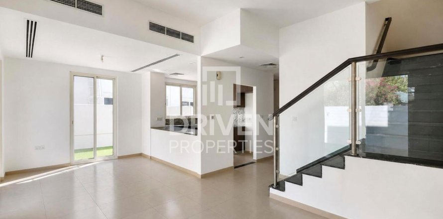 1 bedroom Villa in Arabella Townhouses, UAE No. 218661