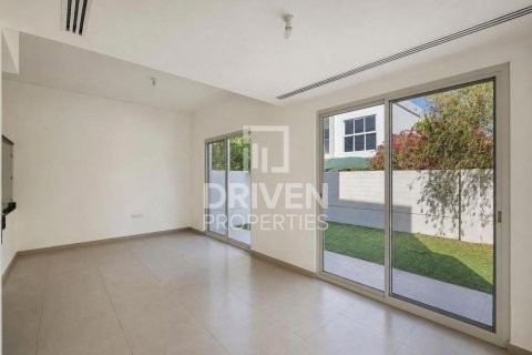 1 bedroom Villa in Arabella Townhouses, UAE No. 218661 4