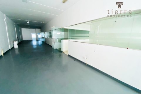 Warehouse de 529.5m² en Al Quoz, UAE No. 22002 6