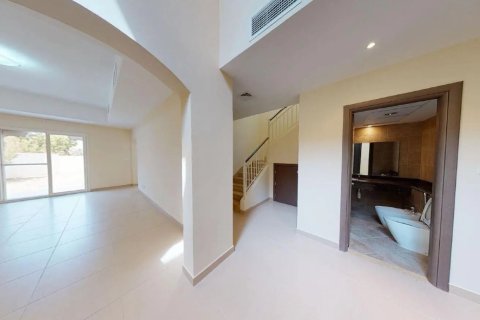 Villa de 4 dormitorios en Dubai Silicon Oasis, UAE No. 221660 3