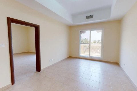 Villa de 4 dormitorios en Dubai Silicon Oasis, UAE No. 221660 13
