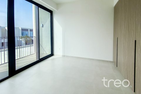 Villa de 4 dormitorios en Nara, UAE No. 174131 18