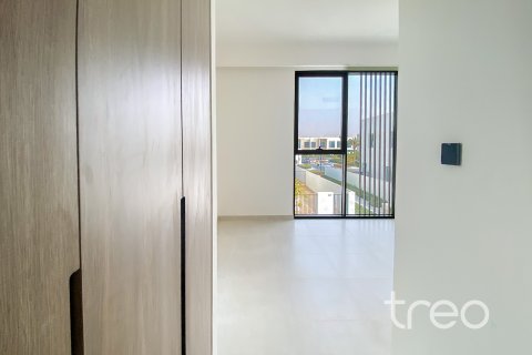 Villa de 4 dormitorios en Nara, UAE No. 174131 5